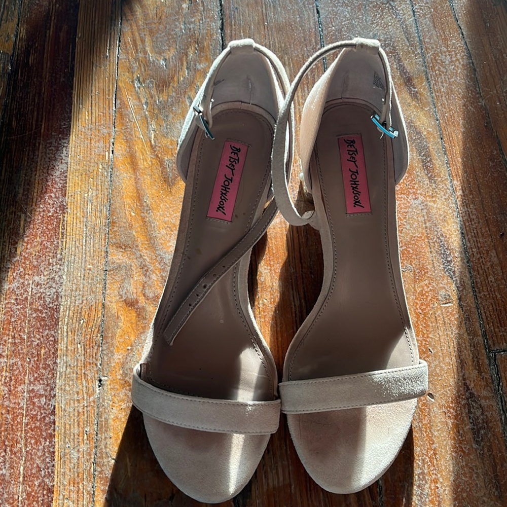 Pearl heels